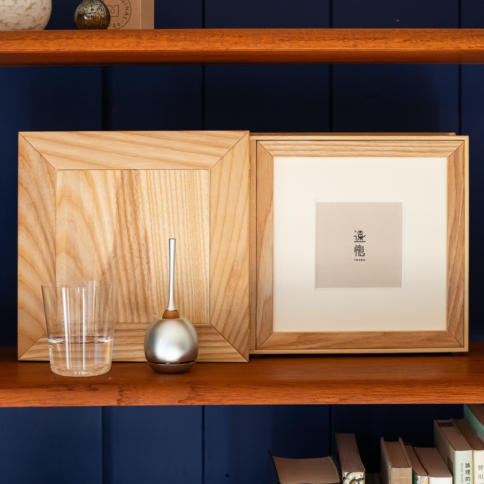 花立セット/遠憶 祈りの小箱［イノセントウッド］＆花立［神代ケヤキ］無宗教の供養箱｜ミニ仏壇の代わり | 4枚目